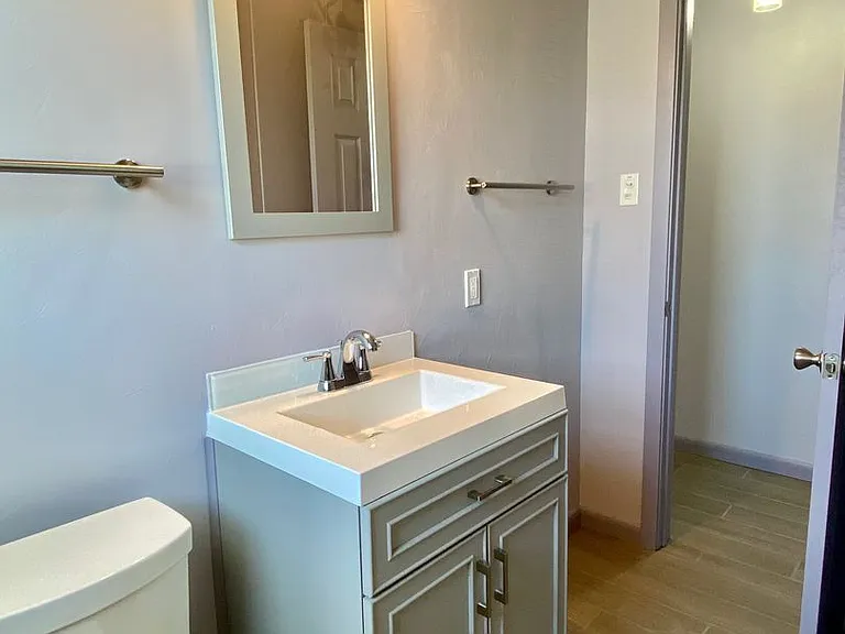 709 E Steed Dr — Photo 10