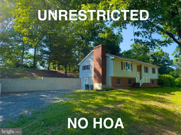 10393 Martinsburg Rd, Hedgesville, WV 25427