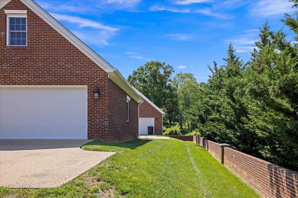 2358 Alston Cir, Harrisonburg, VA - View 5