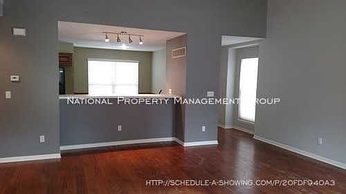 2nd image of 14838 Robinson St