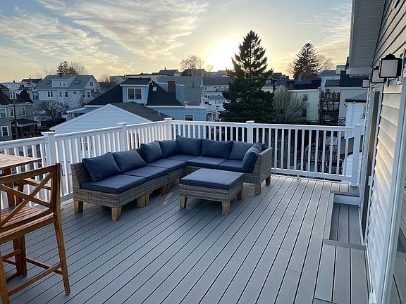 4th image of 1021-1023 Winthrop Ave #1023-2