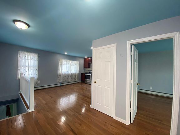 4th image of 106-08 227th St #2