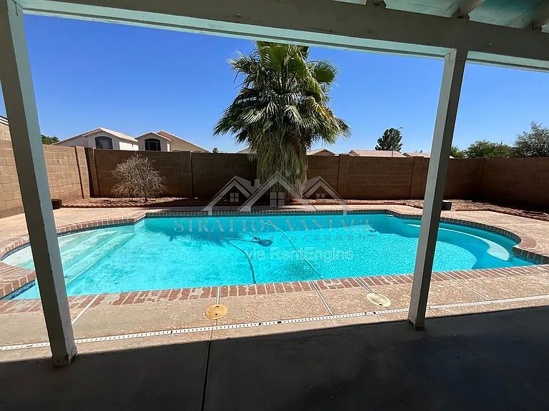 8259 W Eugie Ave — Photo 26