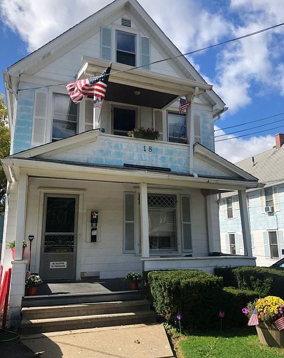 1st image of 18 Columbia Ave