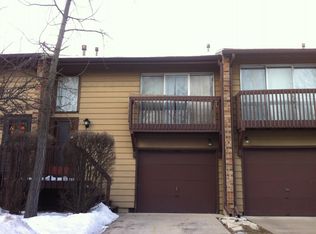 454 Skokie Ln, Bolingbrook, IL 60440