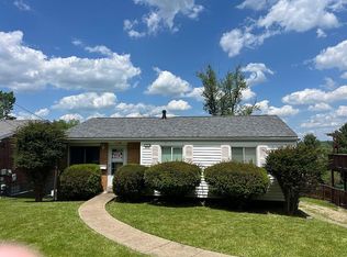 1633 Loretta Dr, Pittsburgh, PA 15235