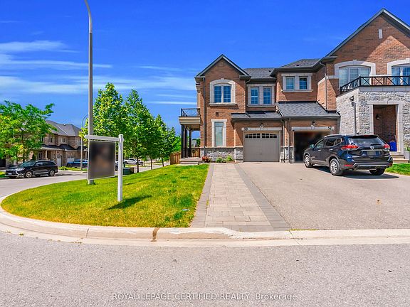 2nd image of 59 Rimrock Cres
