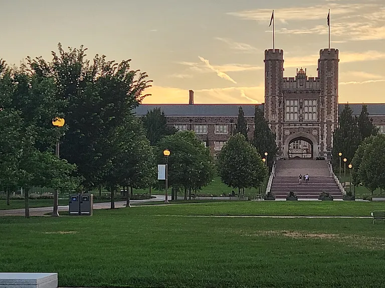 4 minutes bike ride or 15 minutes walk to WashU