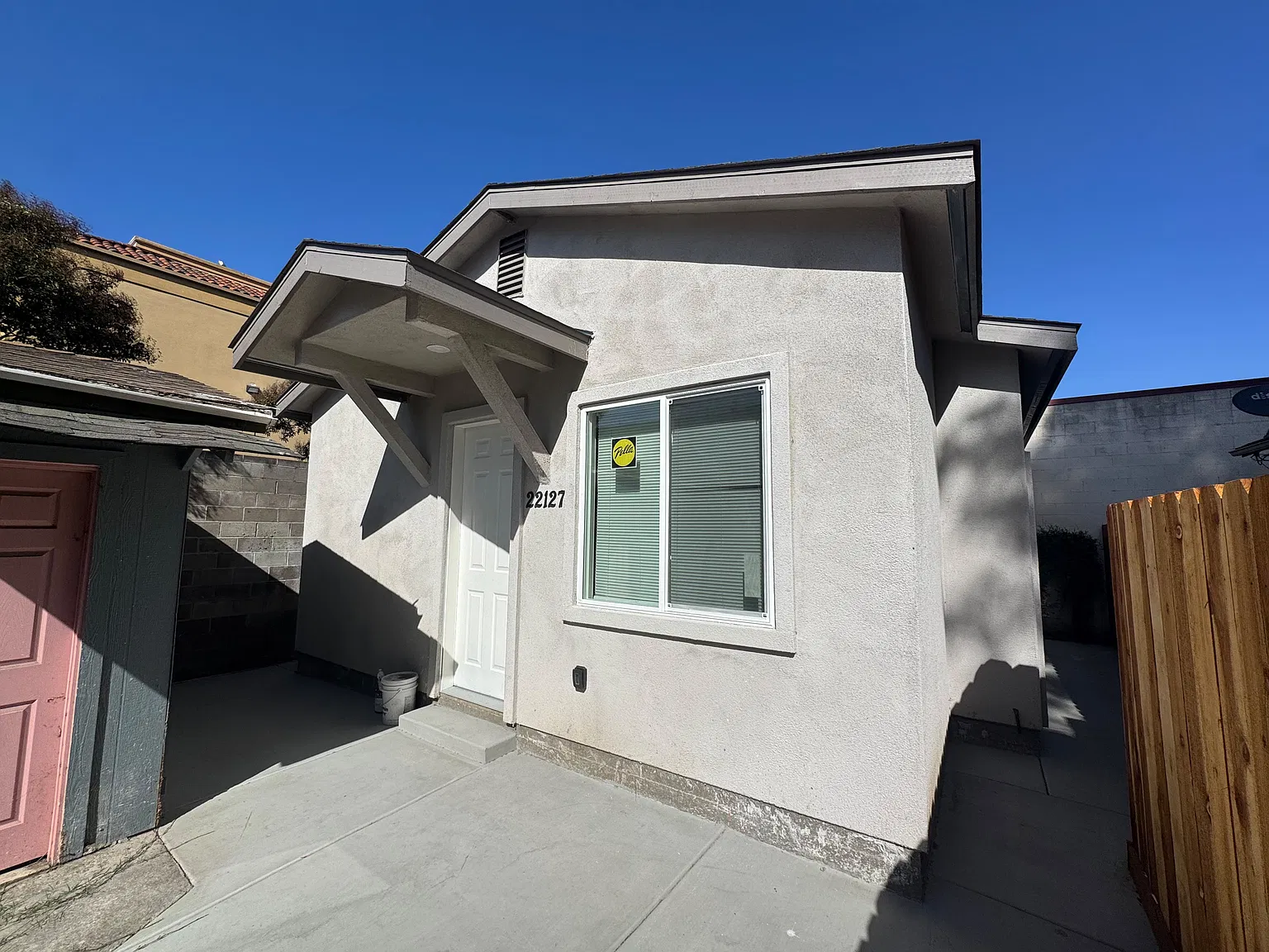 2 bed, 700 sqft, $2,600 — Photo 2