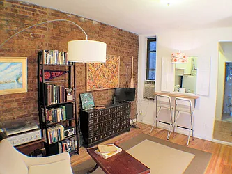 Rented by Glasser Realty LLC