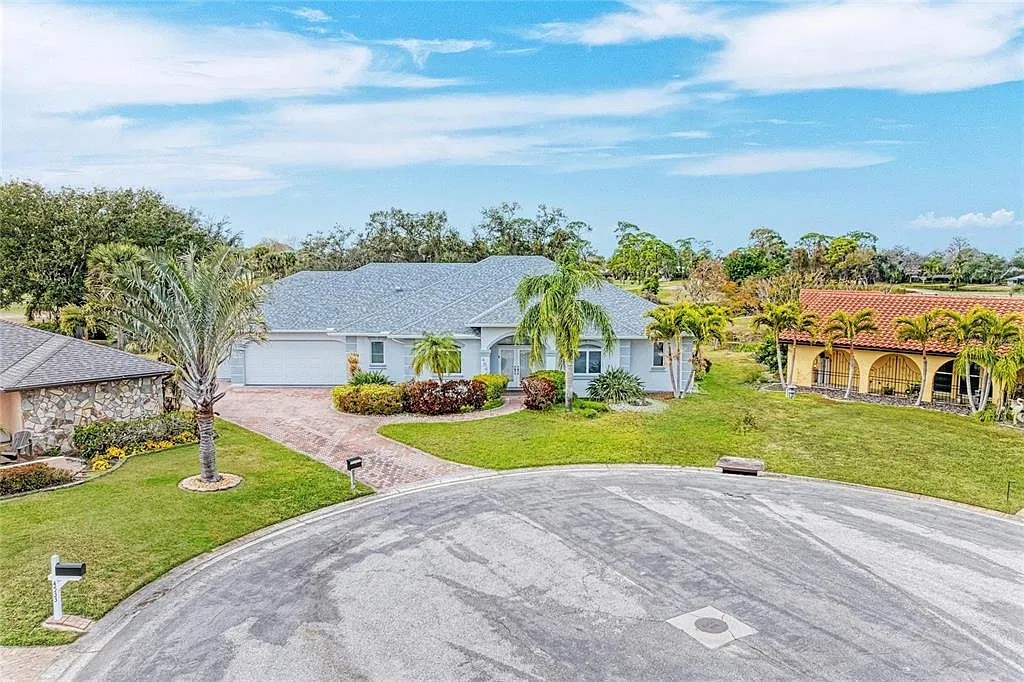5 bed, 3.5 bath, 2953 sqft, $4,250 — Photo 3