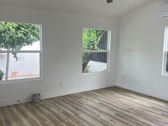 5th image of 7039 Mission Pl #1/2