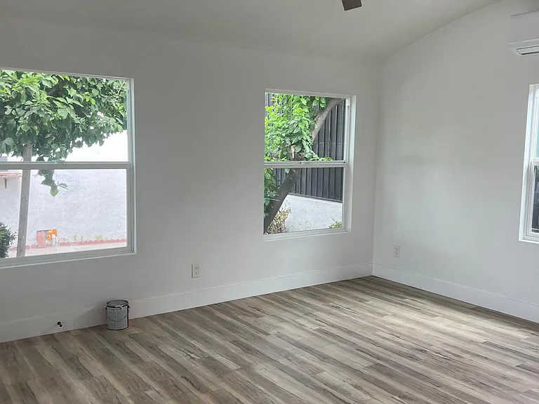 7039 Mission Pl #1/2 — Photo 5