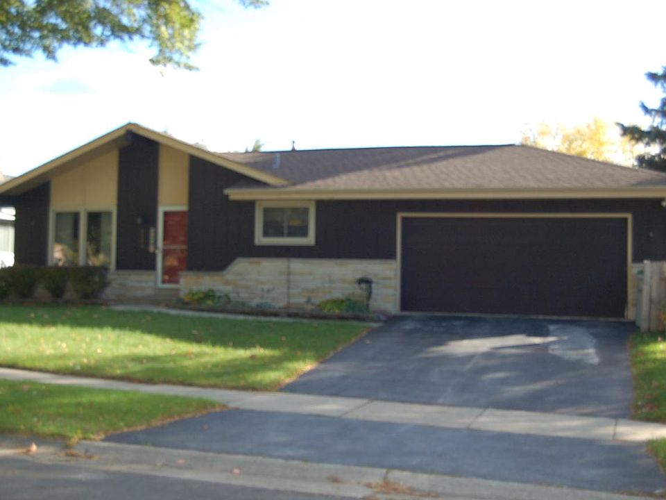 1st image of 9009 West Dogwood STREET