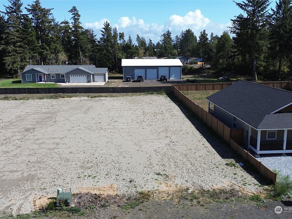 1st image of 1310 S Melbourne Court