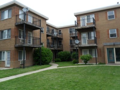 8119-23 Keating Ave #1S, Skokie, IL, 60076