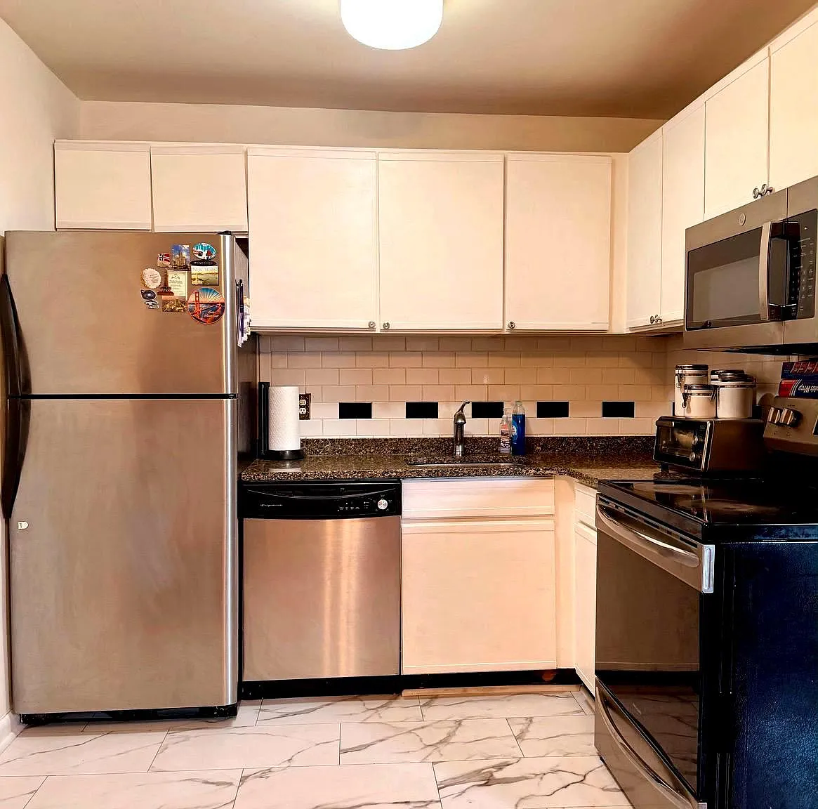 2 bed, 937 sqft, $1,800 — Photo 4