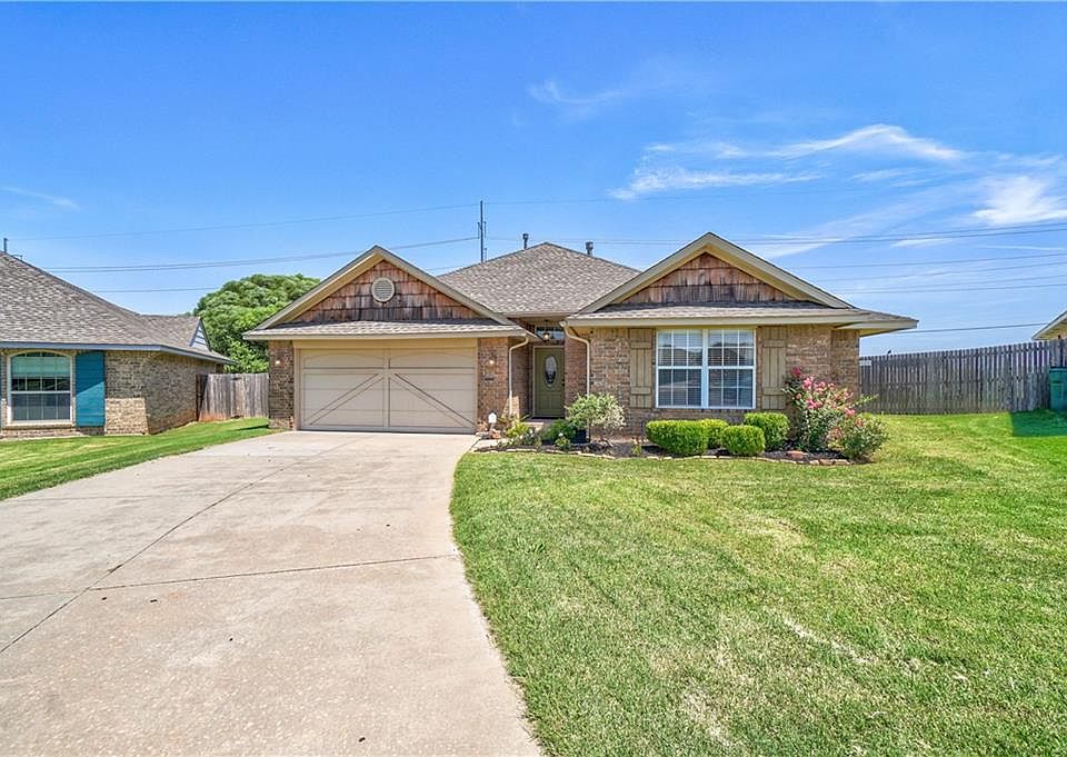 1st image of 19217 Everwood Dr