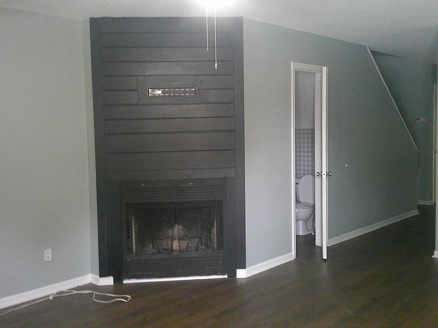 2 bed, 1.5 bath, 1062 sqft, $1,200 — Photo 3