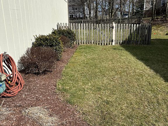 3rd image of 525 Brandywine Dr