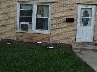 842 Colonial Dr APT C, Wheeling, IL 60090