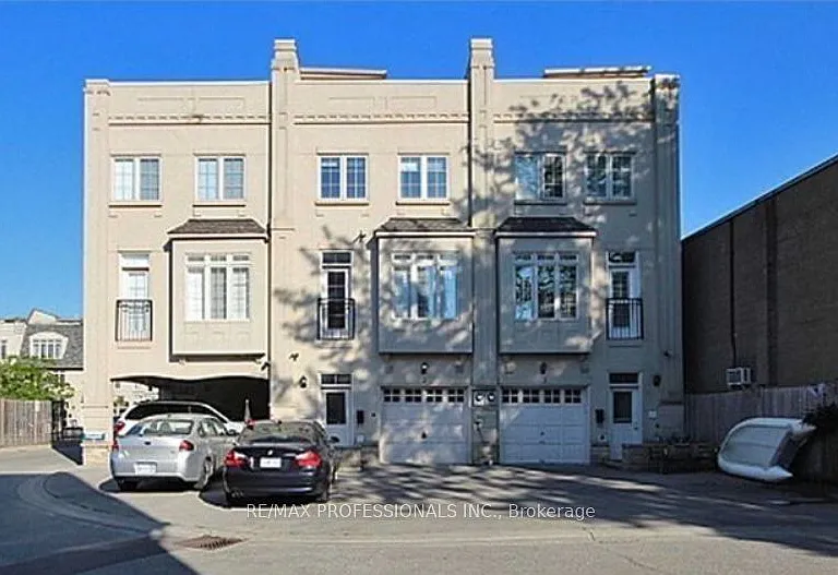 2351 Lakeshore Rd W #3 — Photo 1