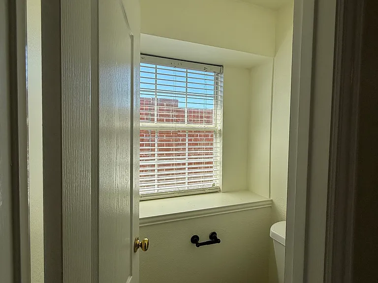 555 Southridge Way #555 — Photo 36