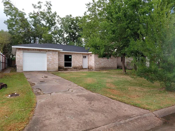 714 Ivyhollow Dr, Channelview, TX 77530