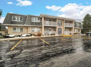 9320 Spring Creek Dr UNIT 3, Highland, IN 46322