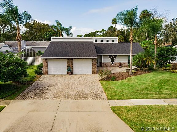 4th image of 930 Sand Crest Dr