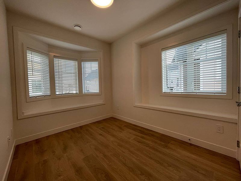 Richmond Townhouse for rent - 3 Bedrooms — photo 16