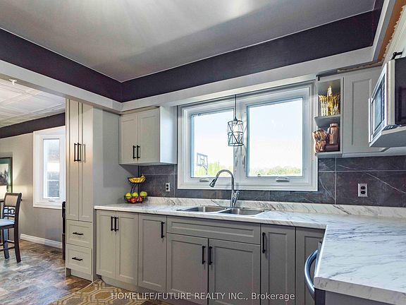 4th image of 120 N Shore Rd