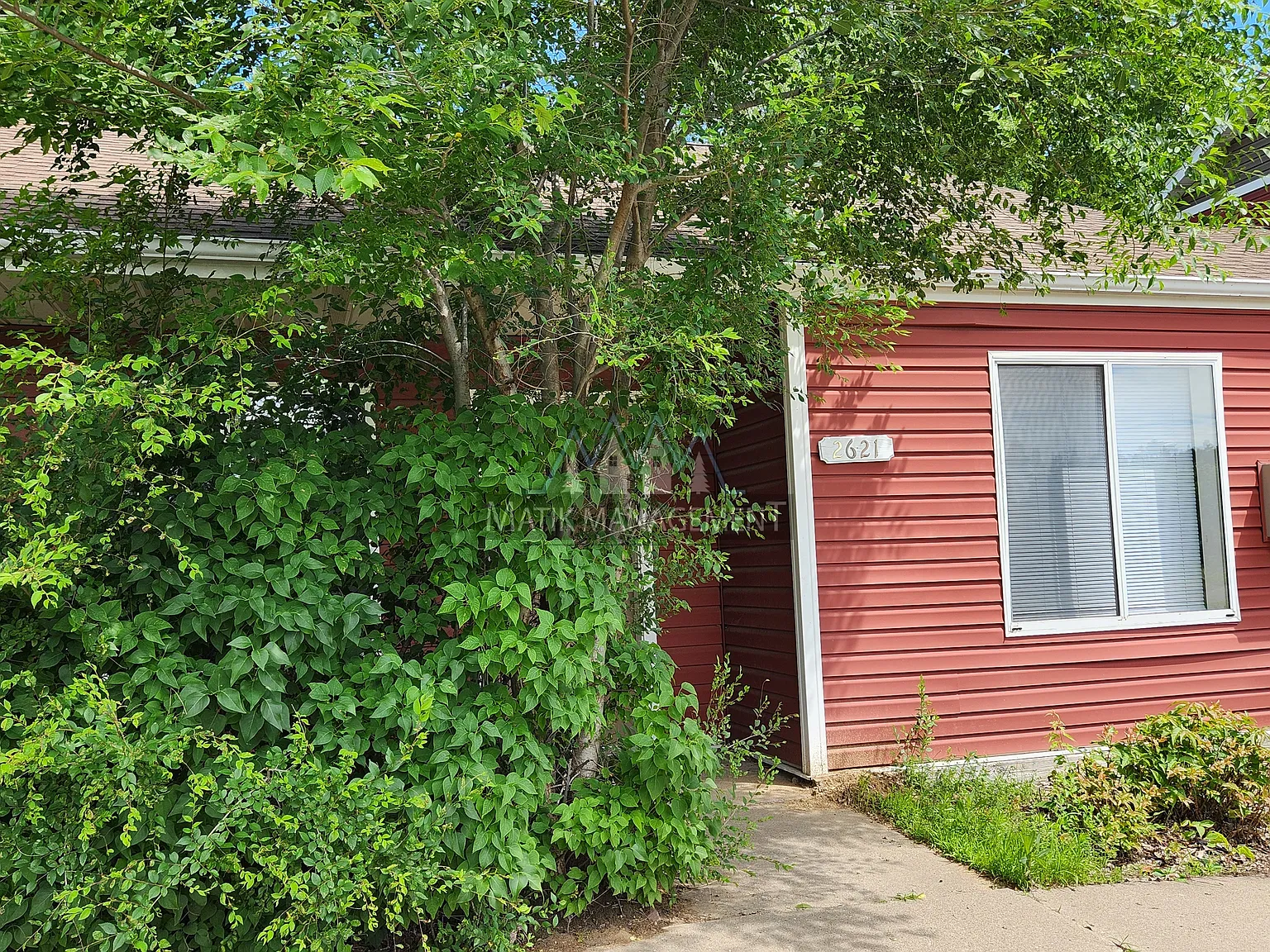 2 bed, $995 — Photo 2