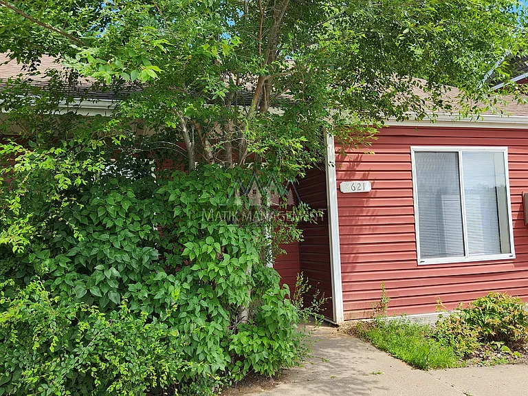 2621 Malmquist Ave — Photo 2