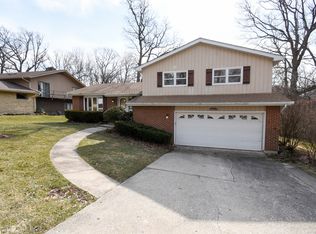 730 Ridge Rd, Lemont, IL 60439