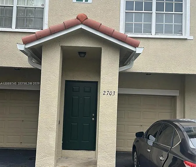 2703 Belmont Ln #2703 — Photo 1