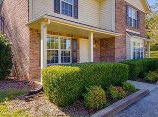 800 Hidden Spring Dr, Clarksville, TN 37042