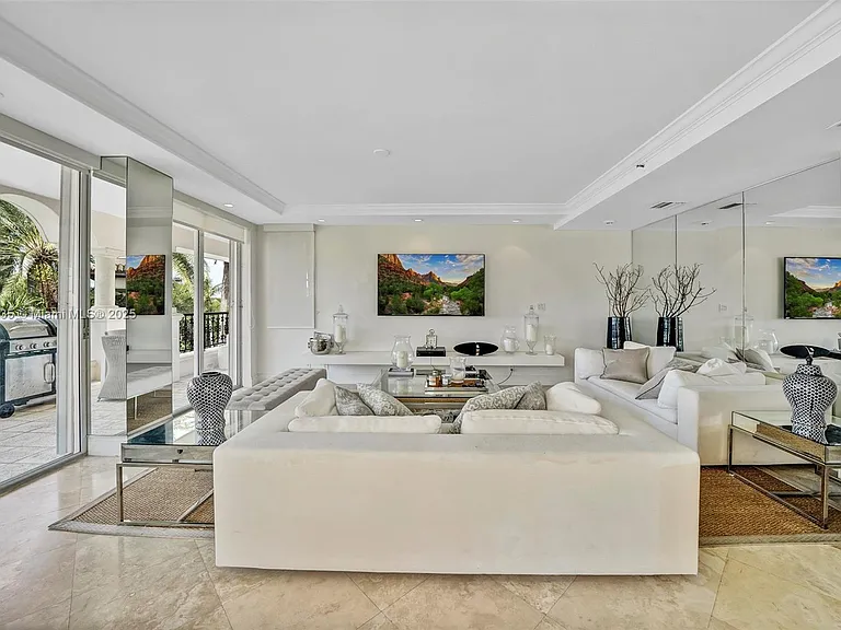 19237 Fisher Island Dr #19237 — Photo 13