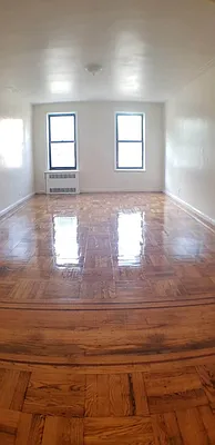 Rented by Roberto Guilbet, LREB | media 42