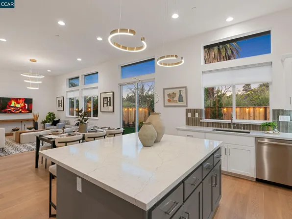 1023 Heckmann Ln, Concord, CA 94518