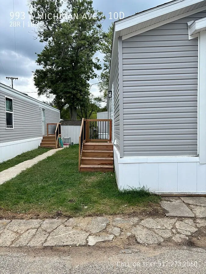 Cozy 2BR/1BA Mobile Home Safe Community Located near shopping and entertainment, this home offers... — Photo 3