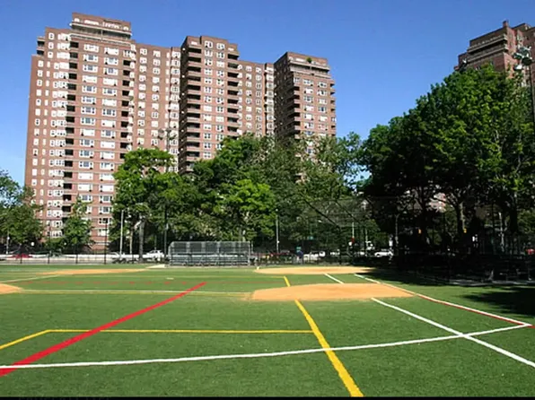 477 Franklin D Roosevelt Dr APT M1102, New York, NY 10002