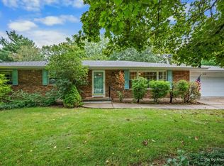 318 Blackberry Ln, Yorkville, IL 60560
