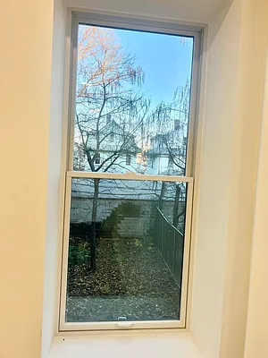 Rented by Delmark Realty LLC | media 16