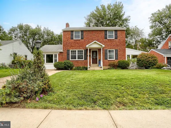 2002 Columbia Ave, Camp Hill, PA 17011