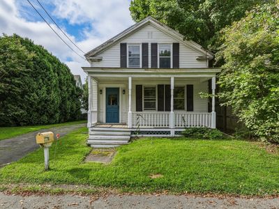 11 School St, Sunderland, MA, 01375