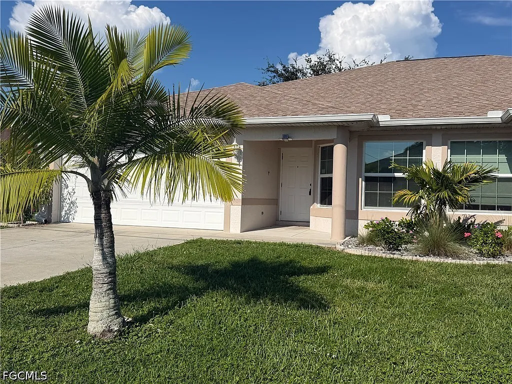 3 bed, 2.0 bath, 2440 sqft, $2,000 — Photo 2