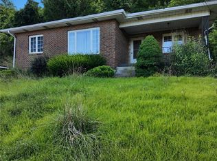 5121 Atchison Rd, Bellaire, OH 43906