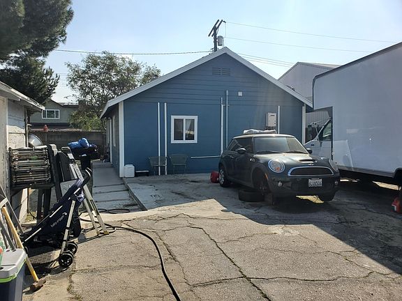 10932 Penrose St, Sun Valley, CA 91352 | MLS #22000864 | Zillow