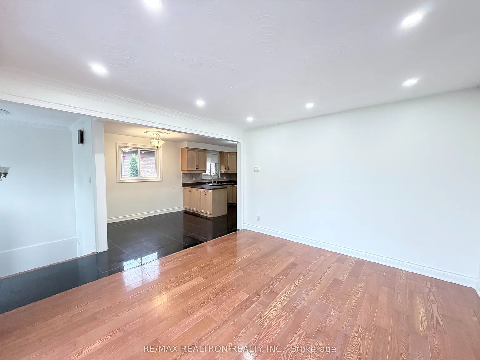 3 bed, $3,200 — Photo 4